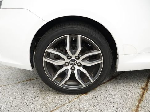 Used 2014 Scion tC FWD image 16