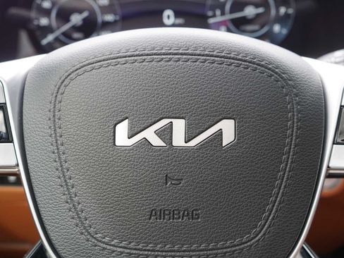 Used 2024 Kia Telluride SX Prestige X-Pro AWD/4WD image 13