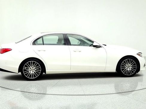 Used 2022 Mercedes-Benz C 300 4MATIC Sedan w/ Exclusive Trim Package image 4