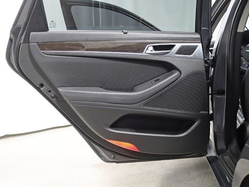 Used 2015 Hyundai Genesis 3.8 w/ Option Group 03 image 34