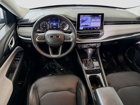 Used 2022 Jeep Compass Latitude w/ Sun and Sound Group image 17