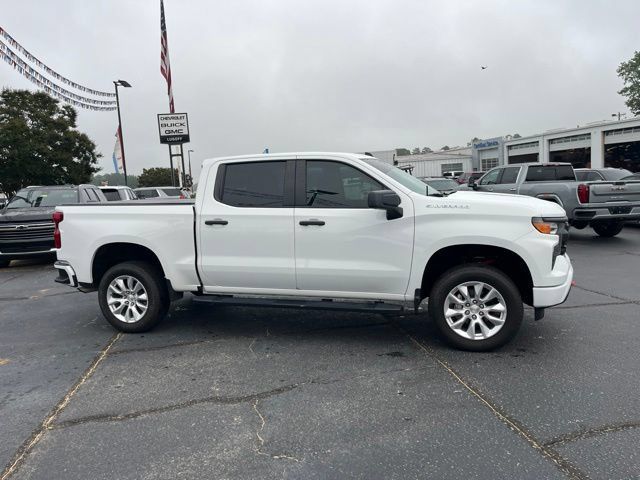 Used 2024 Chevrolet Silverado 1500 Custom RWD image 2