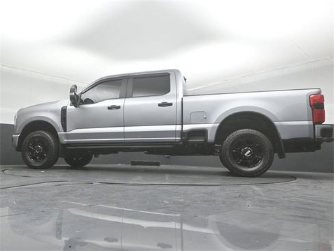 Used 2024 Ford F250 XL w/ STX Appearance Package image 39