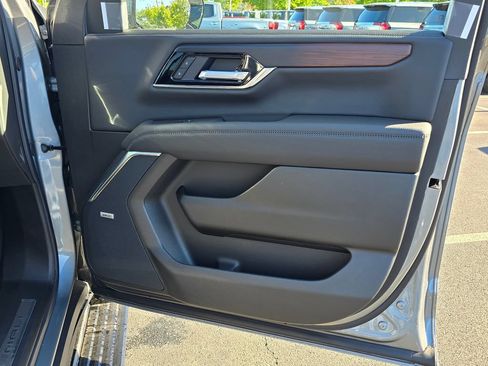 New 2026 GMC Yukon XL Denali w/ Sun & Power Step Package AWD/4WD image 35