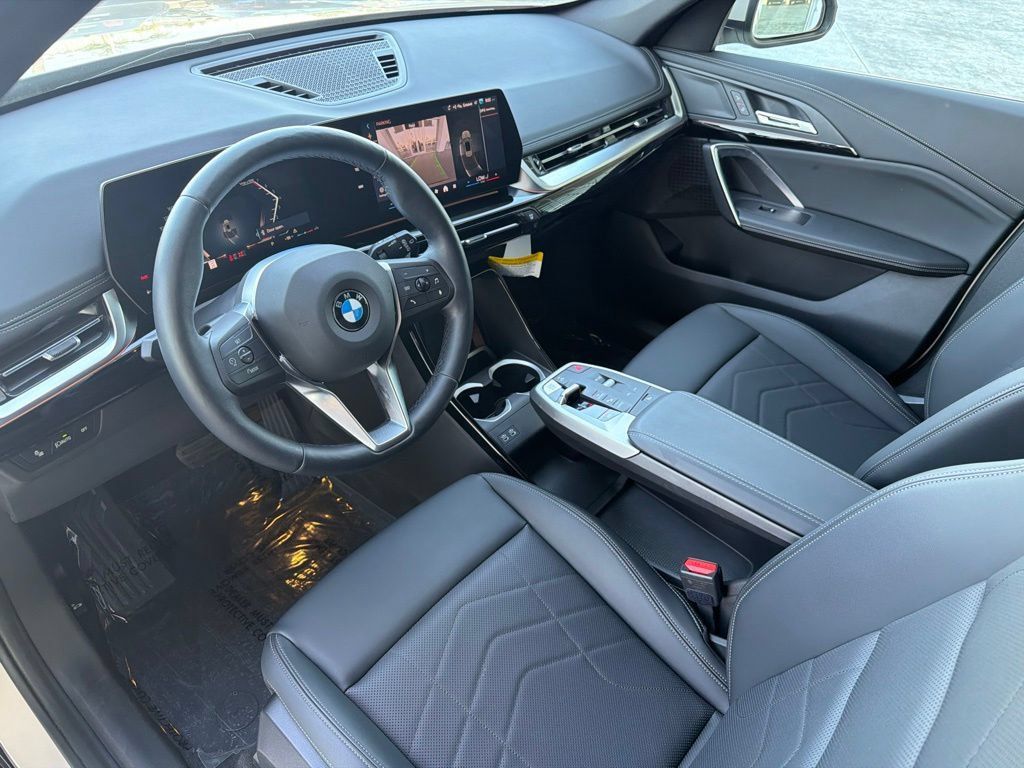 Used 2026 BMW X1 xDrive28i w/ Convenience Package AWD/4WD image 9