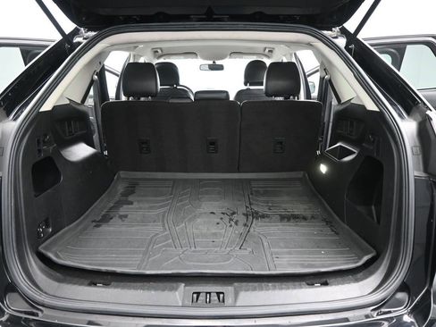 Used 2016 Ford Edge SEL image 20