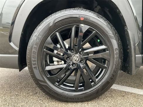 Certified 2025 Toyota Corolla Cross Hybrid Nightshade Edition image 12