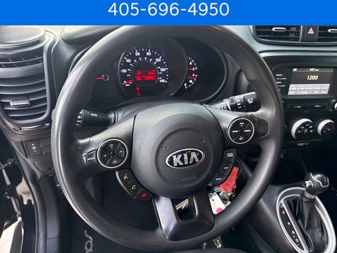 Used 2019 Kia Soul image 11