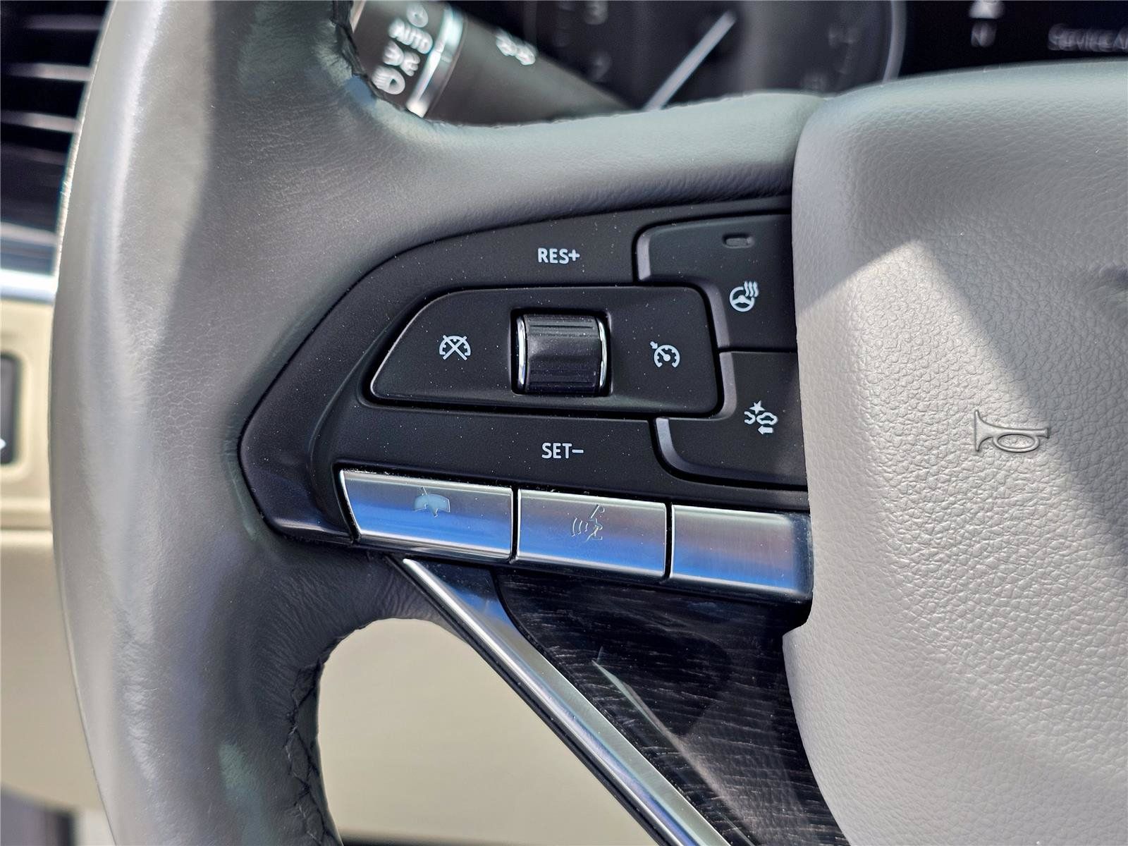 Used 2022 Cadillac XT6 Premium Luxury w/ Technology Package FWD image 19