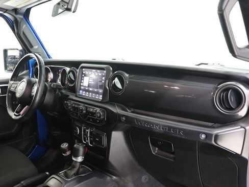 Used 2021 Jeep Wrangler Unlimited Sport AWD/4WD image 16
