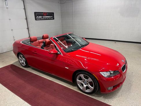 Used 2007 BMW 328i Convertible image 9