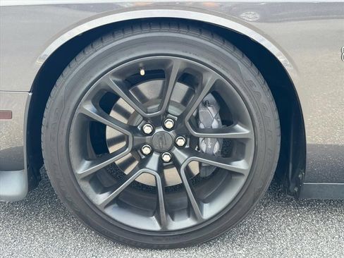Used 2022 Dodge Challenger R/T Scat Pack w/ Plus Package RWD image 9