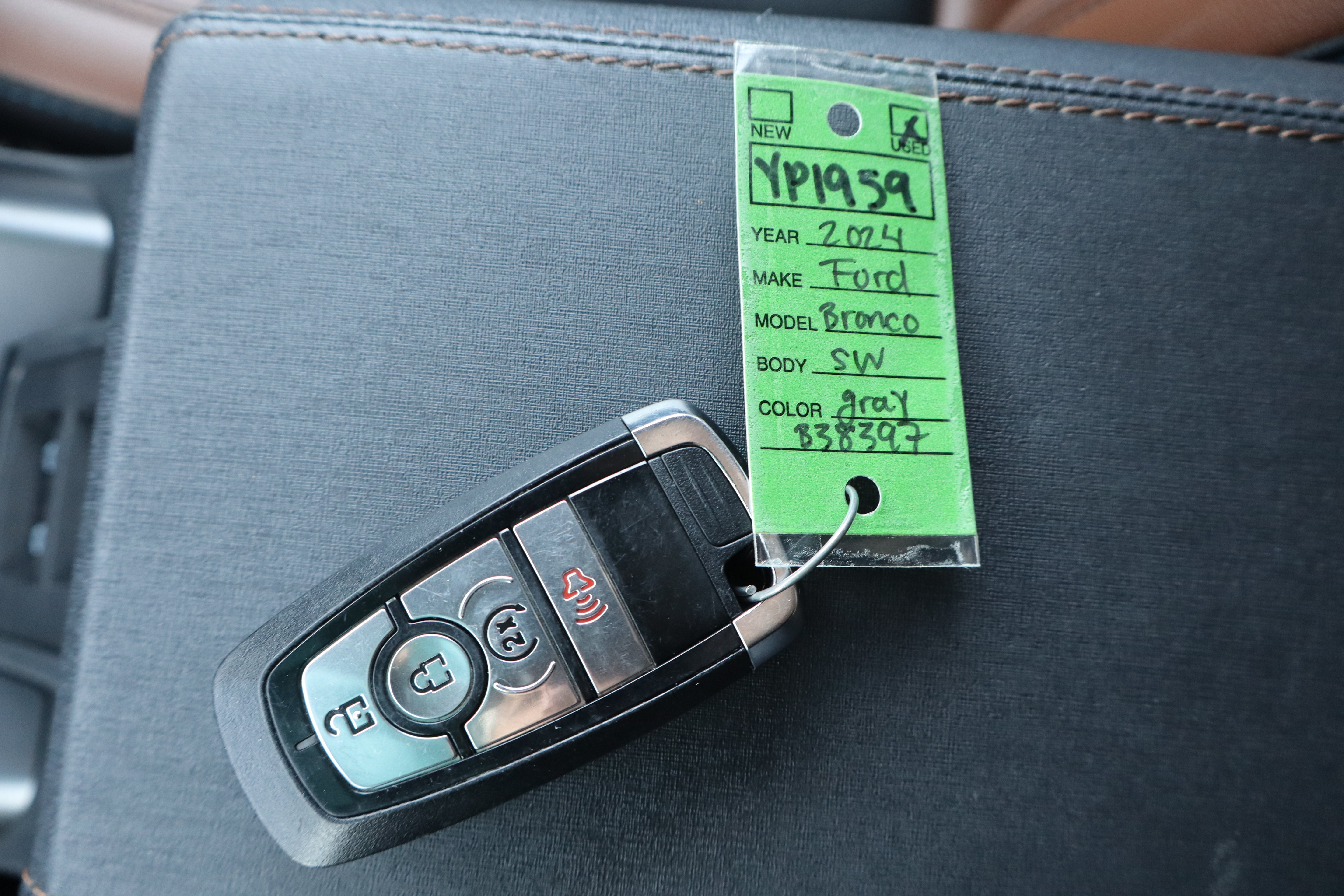 Used 2024 Ford Bronco Outer Banks AWD/4WD image 24