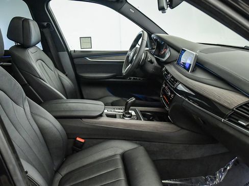 Used 2017 BMW X5 xDrive50i AWD/4WD image 16