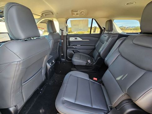 New 2026 Ford Explorer Active w/ Active Comfort Package image 20