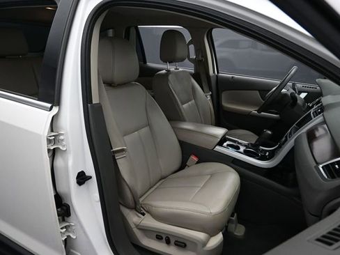 Used 2014 Ford Edge Limited w/ Driver Entry Package image 26