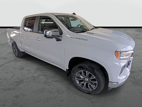 New 2026 Chevrolet Silverado 1500 LT w/ Safety Package AWD/4WD image 4