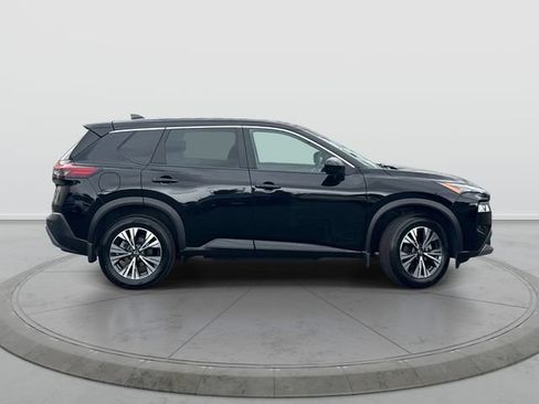 Certified 2023 Nissan Rogue SV FWD image 3