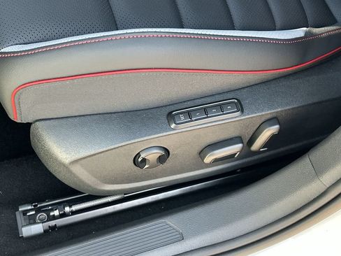 New 2026 Volkswagen GTI SE FWD image 16