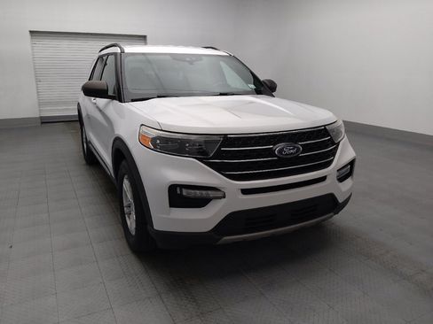 Used 2020 Ford Explorer XLT w/ Equipment Group 202A RWD image 14