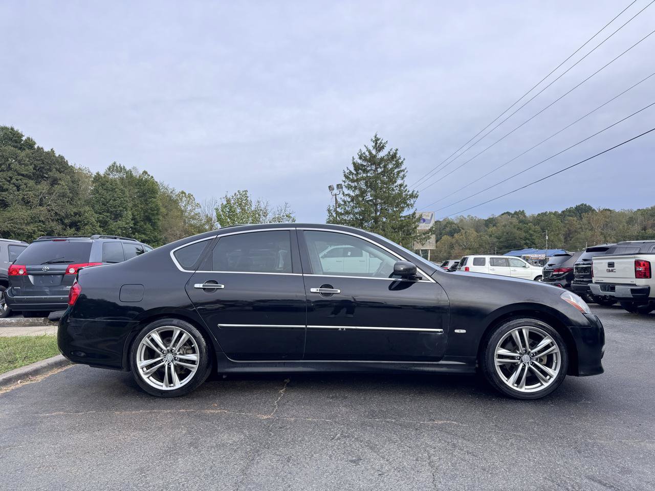 Used 2009 INFINITI M35 w/ Technology Pkg RWD image 4