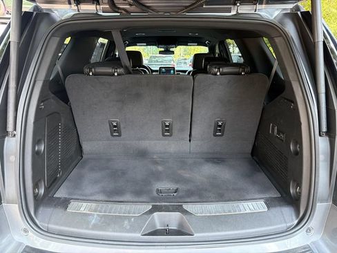 Used 2022 Chevrolet Tahoe RST w/ Luxury Package RWD image 18