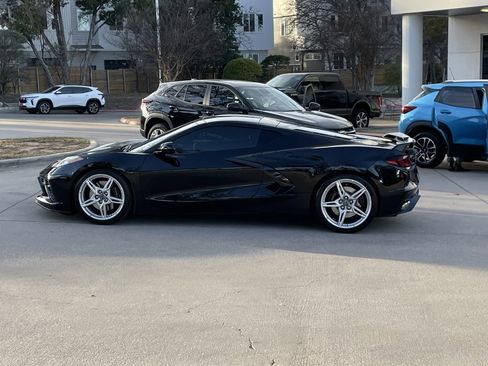 Used 2023 Chevrolet Corvette Stingray Coupe w/ Z51 Performance Package image 3