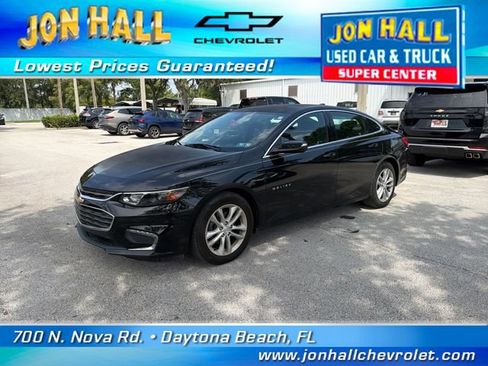 Used 2018 Chevrolet Malibu LT FWD image 2