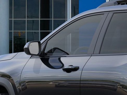 New 2026 Chevrolet Equinox ACTIV image 12