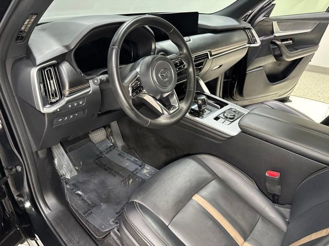 Used 2025 MAZDA CX-90 3.3 Turbo w/ Premium Plus Pkg AWD/4WD image 12