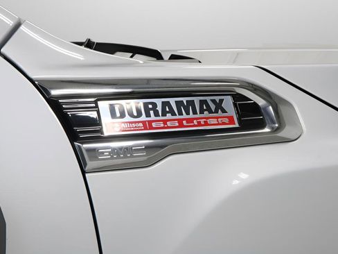 Used 2021 GMC Sierra 3500 Denali w/ Denali Ultimate Package image 31