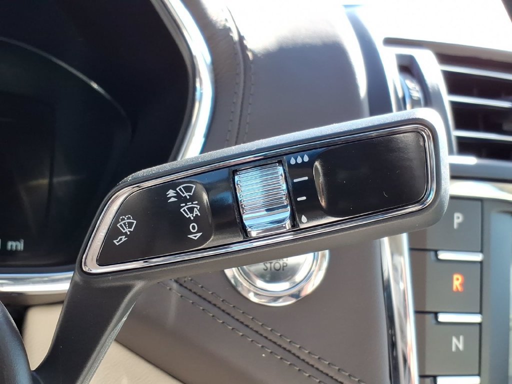 Used 2019 Lincoln Continental Black Label w/ Rear Seat Package AWD/4WD image 32