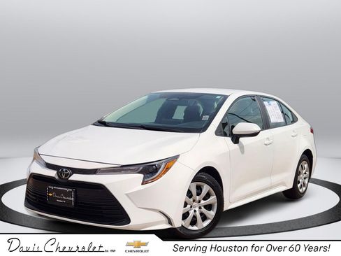 Used 2024 Toyota Corolla LE FWD image 1