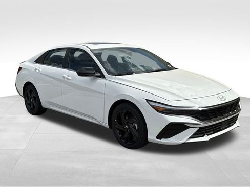 New 2026 Hyundai Elantra SEL Sport Premium FWD image 7