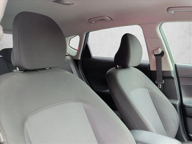 Used 2024 Hyundai Kona SEL AWD/4WD image 24