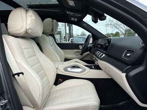 New 2026 Mercedes-Benz GLS 450 4MATIC image 23