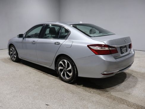Used 2016 Honda Accord EX-L image 4