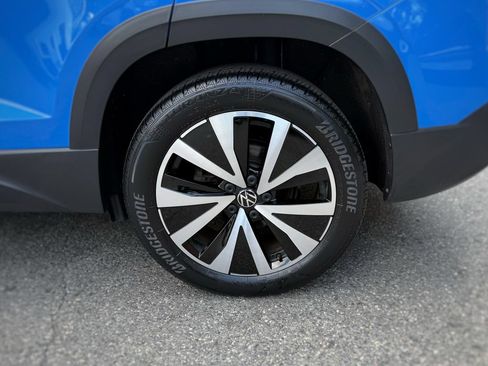 Used 2022 Volkswagen Taos SE AWD/4WD image 16