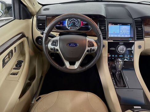 Used 2017 Ford Taurus Limited image 25