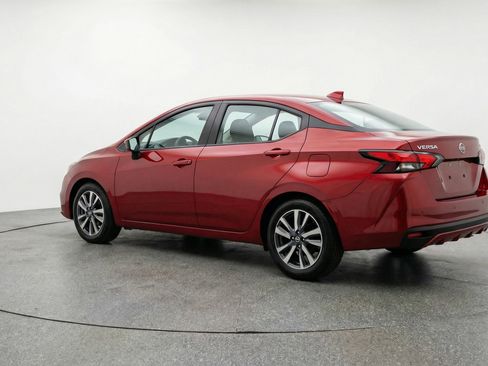 Used 2025 Nissan Versa SV image 6