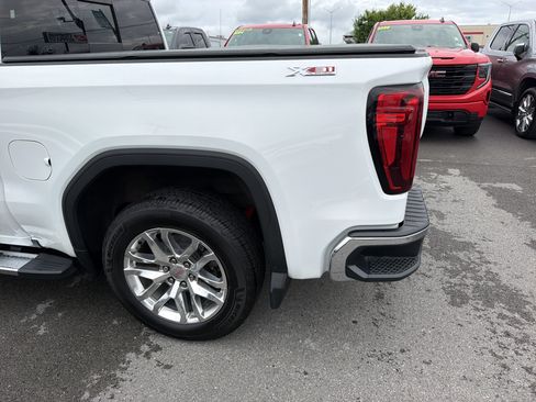 Used 2021 GMC Sierra 1500 SLT AWD/4WD image 10