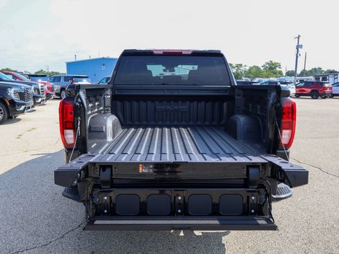 New 2026 GMC Sierra 1500 Elevation w/ Elevation Select Package AWD/4WD image 5