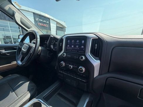 Used 2019 GMC Sierra 1500 SLT w/ SLT Premium Package AWD/4WD image 28