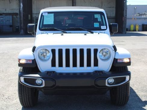 Used 2022 Jeep Wrangler Unlimited Sahara AWD/4WD image 2