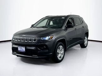 Used 2022 Jeep Compass Latitude w/ Convenience Group image 1