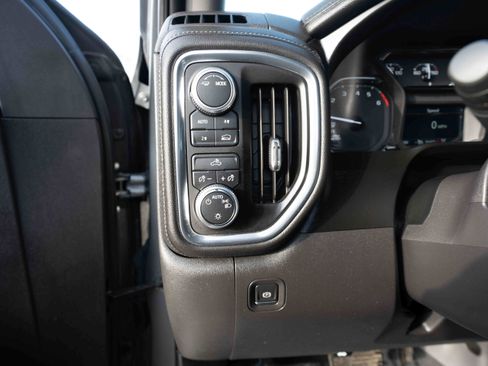 Used 2021 GMC Sierra 1500 SLE image 11