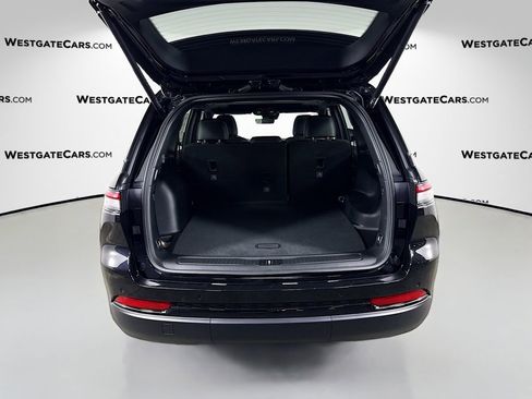 New 2025 Jeep Grand Cherokee Altitude image 22
