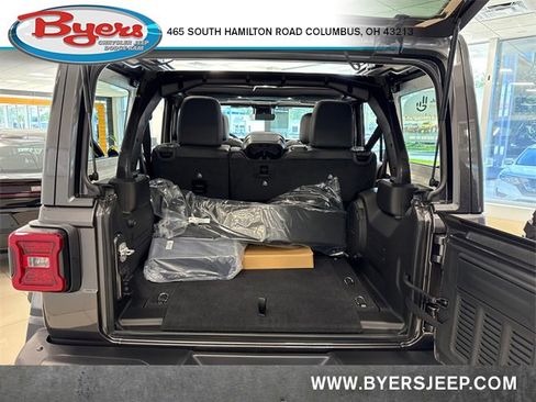 New 2025 Jeep Wrangler Unlimited Rubicon 392 image 30