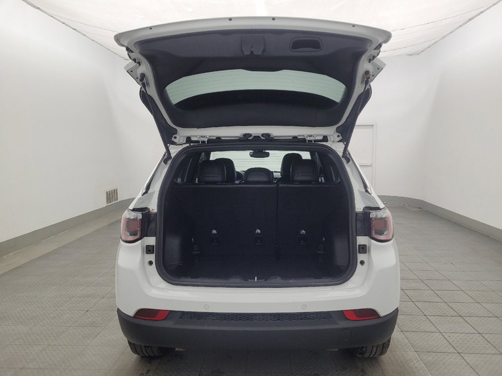 Used 2025 Jeep Compass Limited AWD/4WD image 29