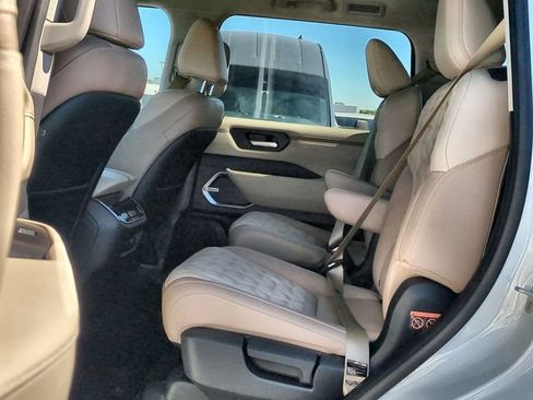 Used 2026 Nissan Armada Platinum Reserve AWD/4WD image 30